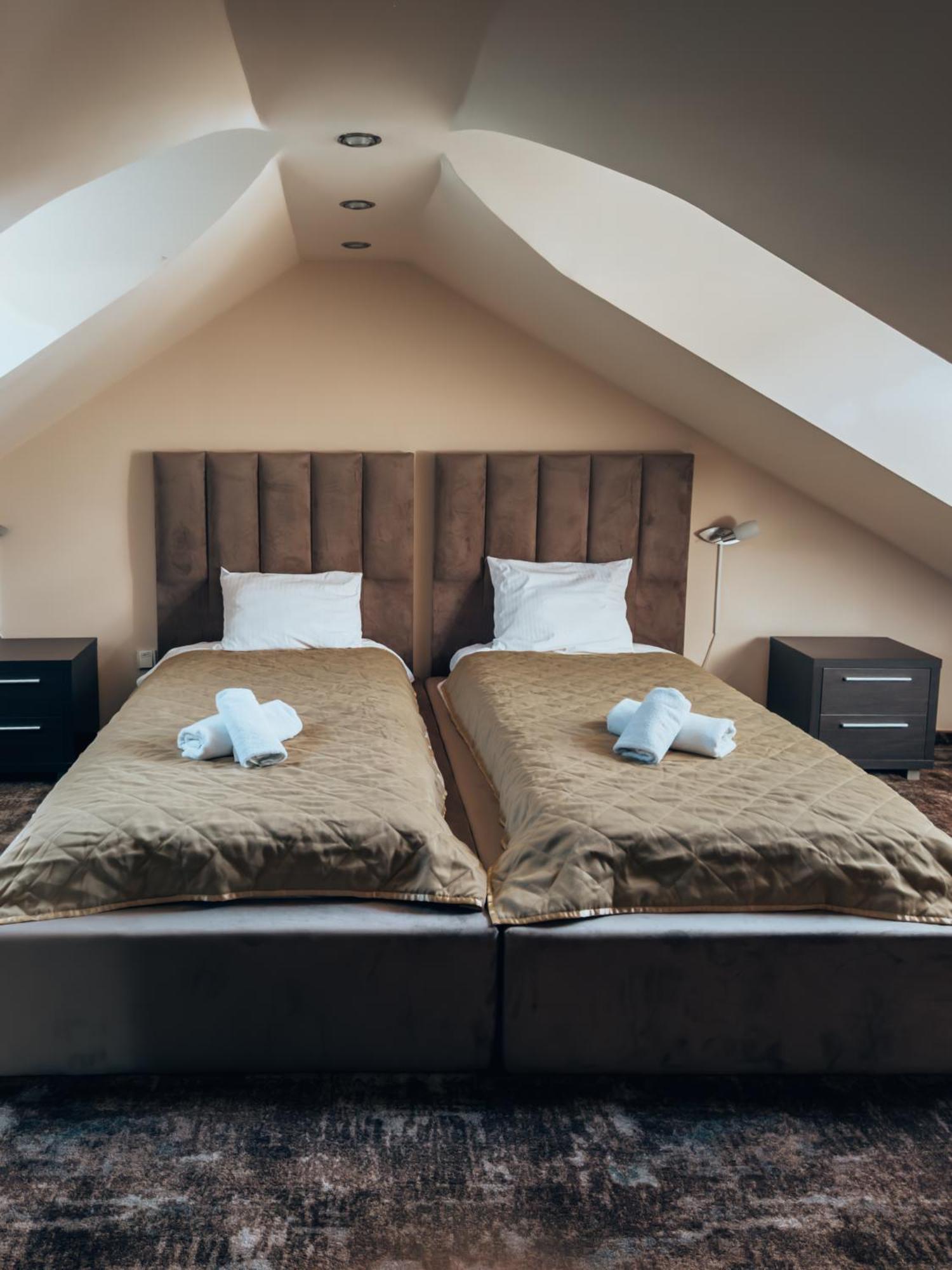 Guest House Panorama Aqualux With Free Parking Νόβι Σαντ Εξωτερικό φωτογραφία